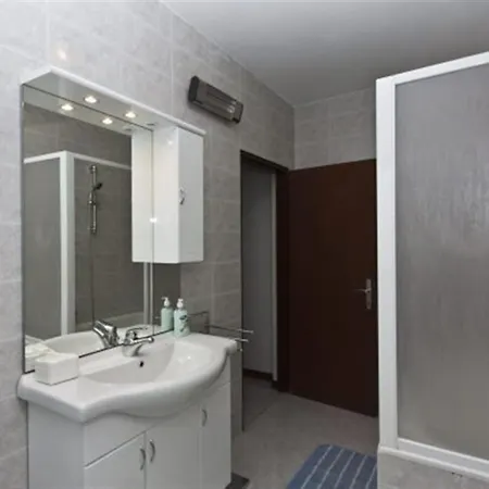Three-bedroom 1 Rovinj
